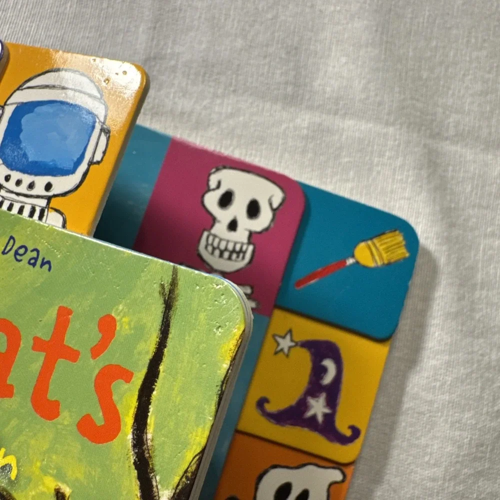 Lot of 3 Children's Halloween Books –‎ Click Clack Boo, Pete the Cat, Edgar